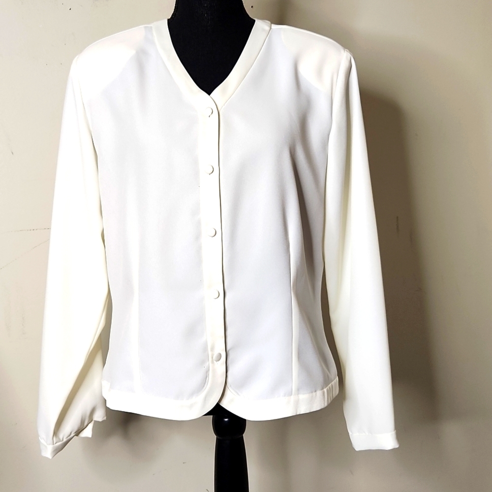 Pendleton. vintage white  satin collarless button-down Tailored Poplin blouse.